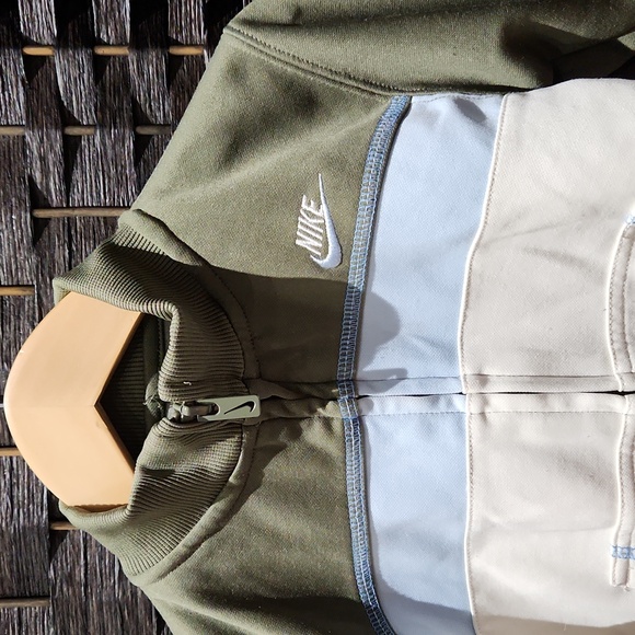 Baby Nike track jacket - Picture 2 of 3